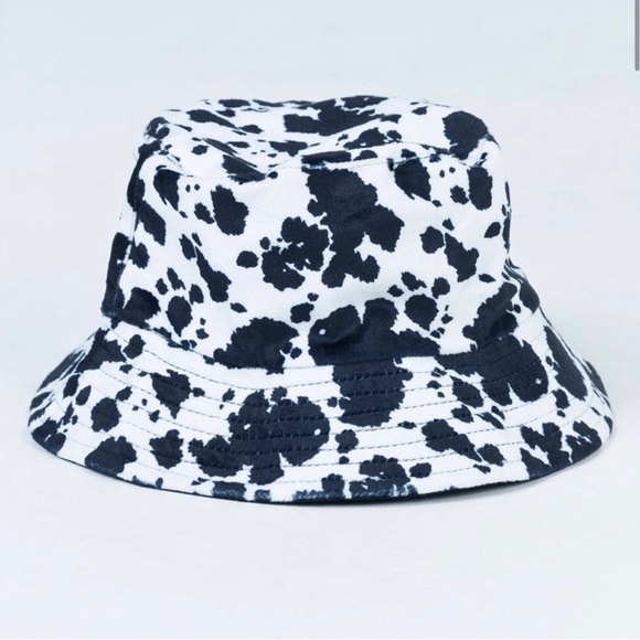 Cow print bucket hat - Picture 3 of 3